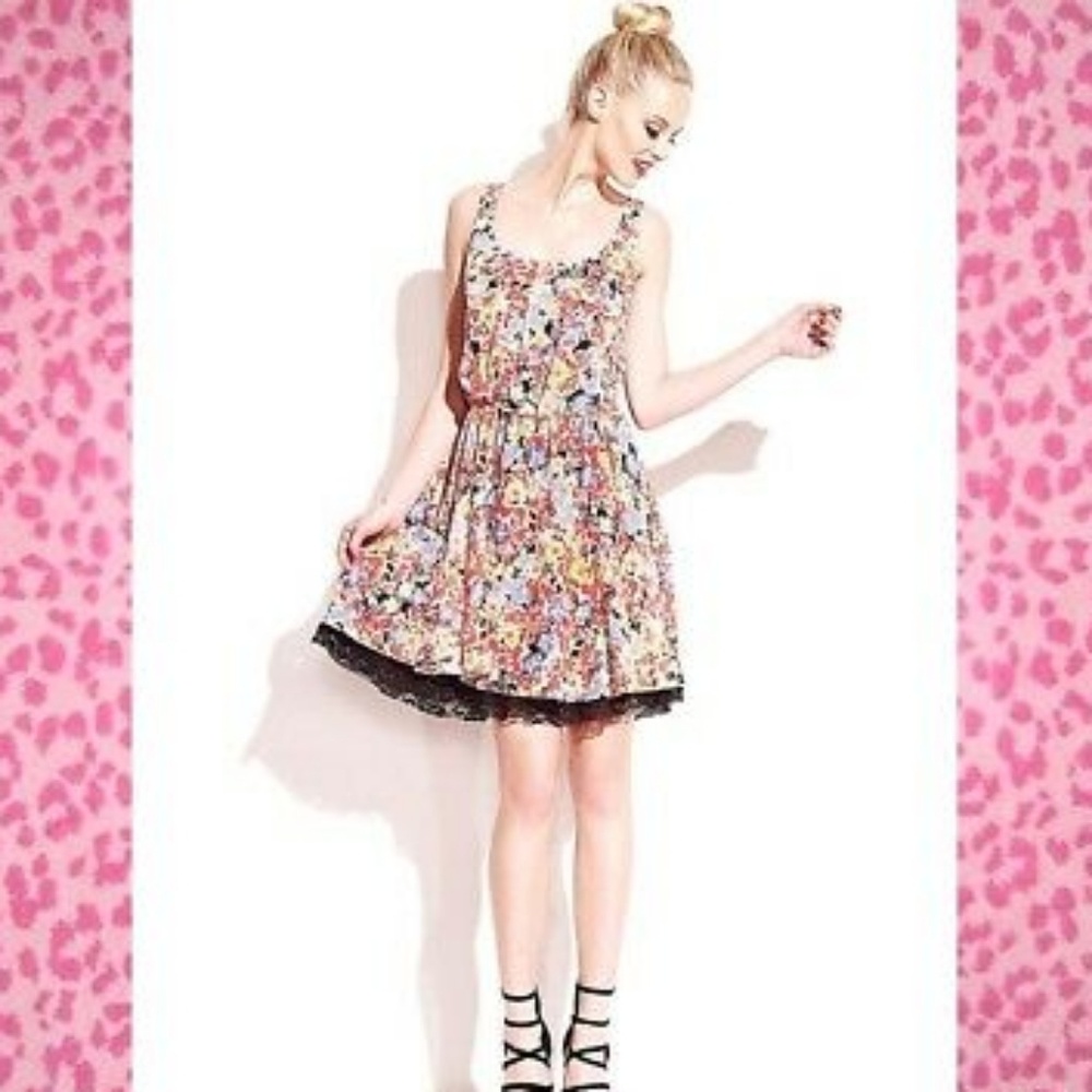 BETSEY JOHNSON BLOUSON TEA LENGTH DRESS - Picture 2 of 8